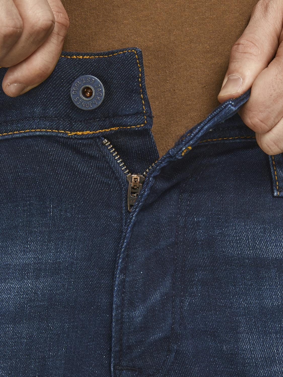 model_shot-detail
